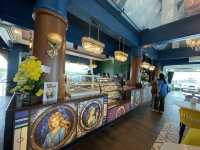 คาเฟ่บนสะพาน