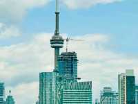 Toronto – Canada’s Cultural Capital on the Shores of Lake Ontario