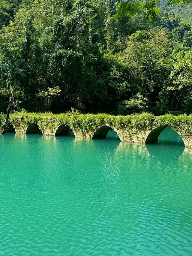 Libo Xiaoqikong: Guizhou's Emerald Wonderland