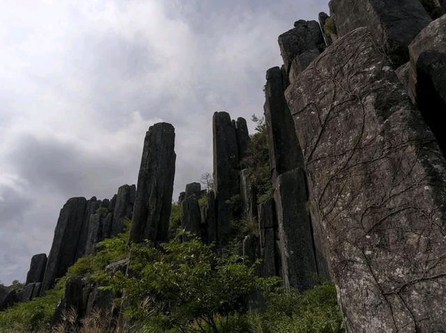 Chill Hike, Epic Rocks, and Fresh Air Feels