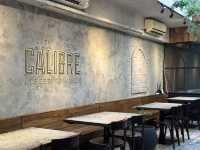 Cozy coffee in Surabaya woody vibes 