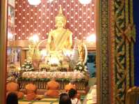 プラカノンの伝説に触れる旅、メー・ナークの祠で願いを込めて。🙏✨