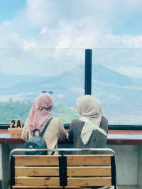 Lunch at Kintamani: Came for the Food, Stayed for the Volcano Drama 🌋  