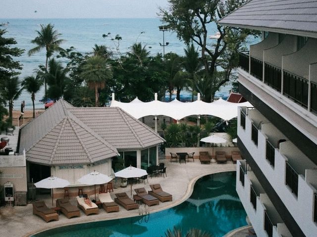 Pattaya Discovery Beach Hotel