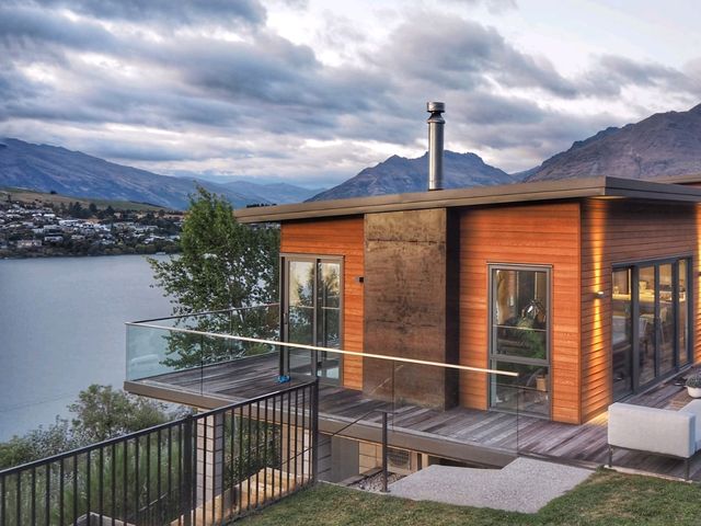 Mountains, Lakes &… Bras? A Quirky Road Trip in Queenstown