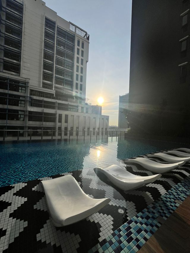 Poolside Peace and City Views: Alinea Suite Review