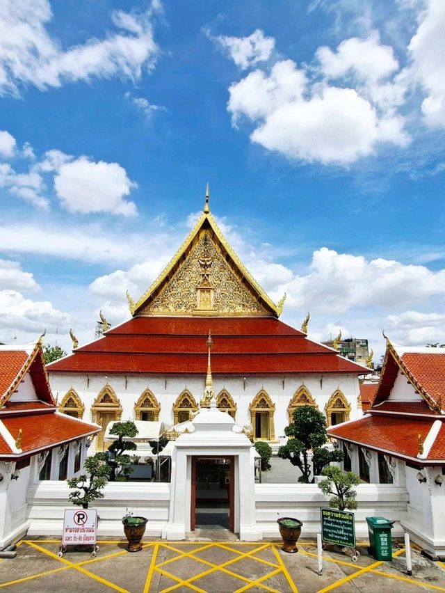 ชมวัดพระแก้วและวัดชนะสงคราม✨️