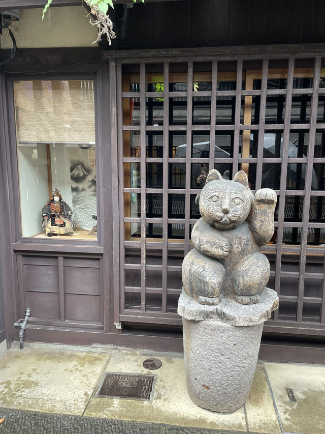 【高山小京都漫步】陰雨中的懷舊街景、朝市散步與飛驒牛初體驗