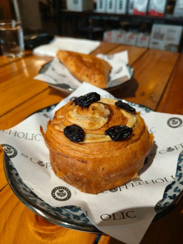 Hidden Gem in Desaru: Coffee & Pastries on a Budget