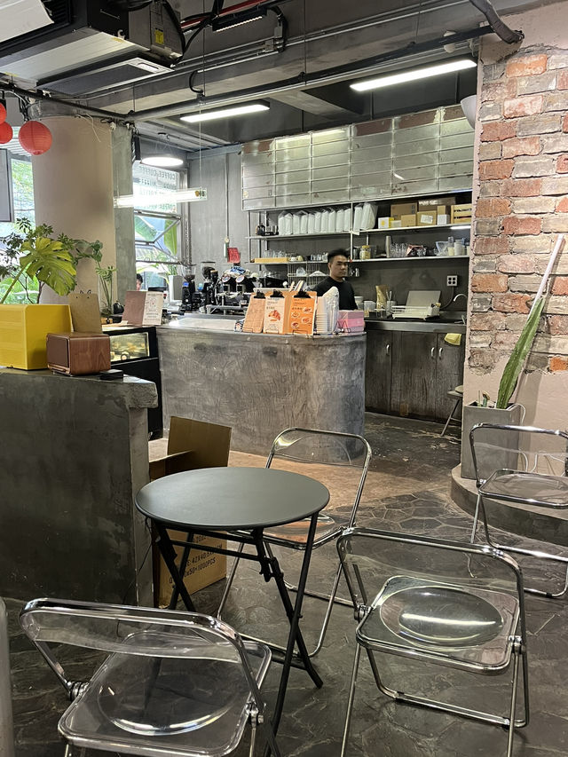 커피도 좋지만 하이볼 한 잔 어때요?🥃 📍CARBONROOM(云里店) 
