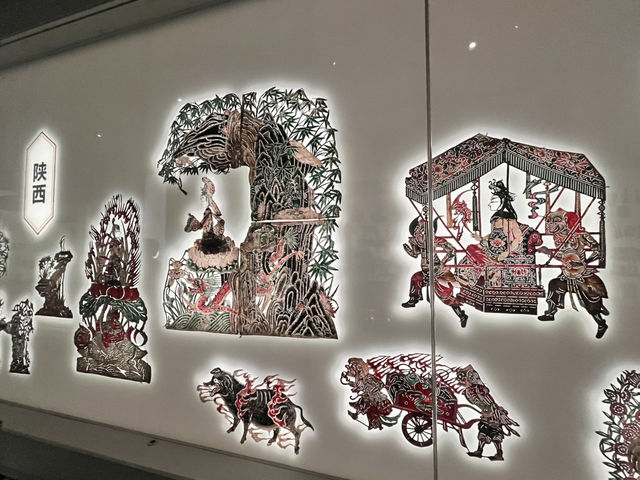 🖼️ Chengdu Museum – The Perfect Cool-Down Cultural Stop in Tianfu Square