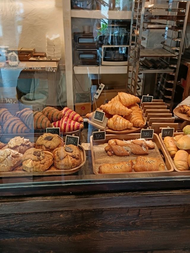   ร้าน​ Delicacy​ เขาหลัก