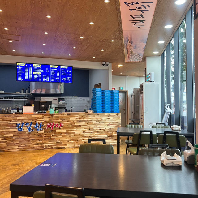 🍕 경산에서 치즈 미쳤다..! 김일한 피자 먹고 왔어요!