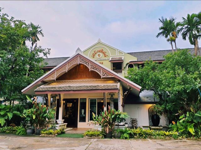 โรงแรมที่มีต้นไม้ใหญ่🌳"ร่มไม้ กรีนพาร์ค"📍ลำปาง 
