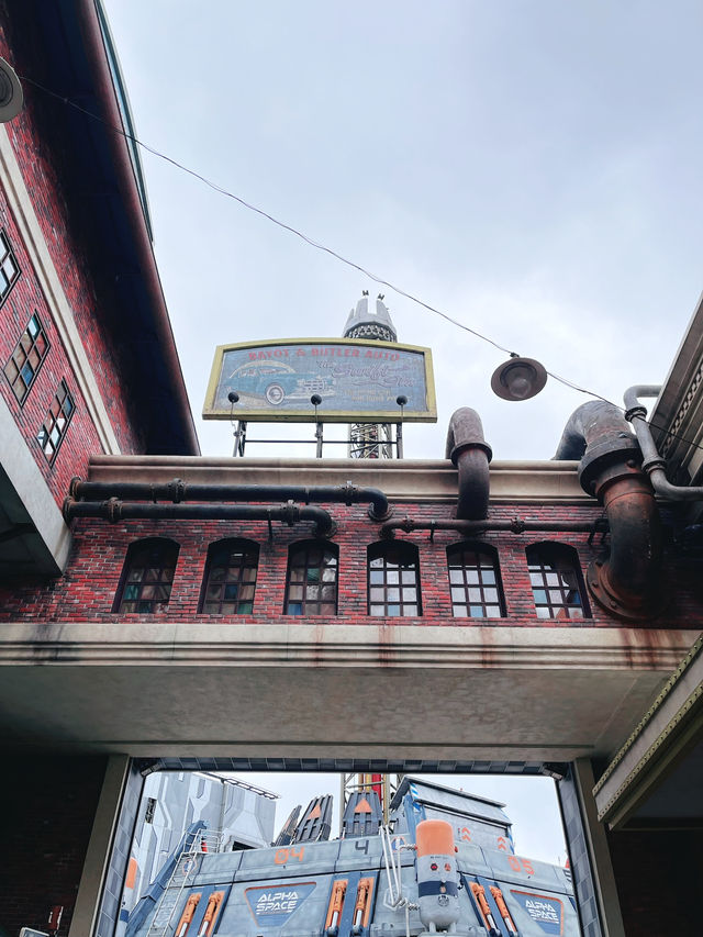 Rivets, Rides & Robotic Wonders at Rivet Town!