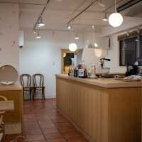 LARS COFFEE AND BAKERY