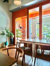A Peaceful Café Stop with Delicious Comfort Food