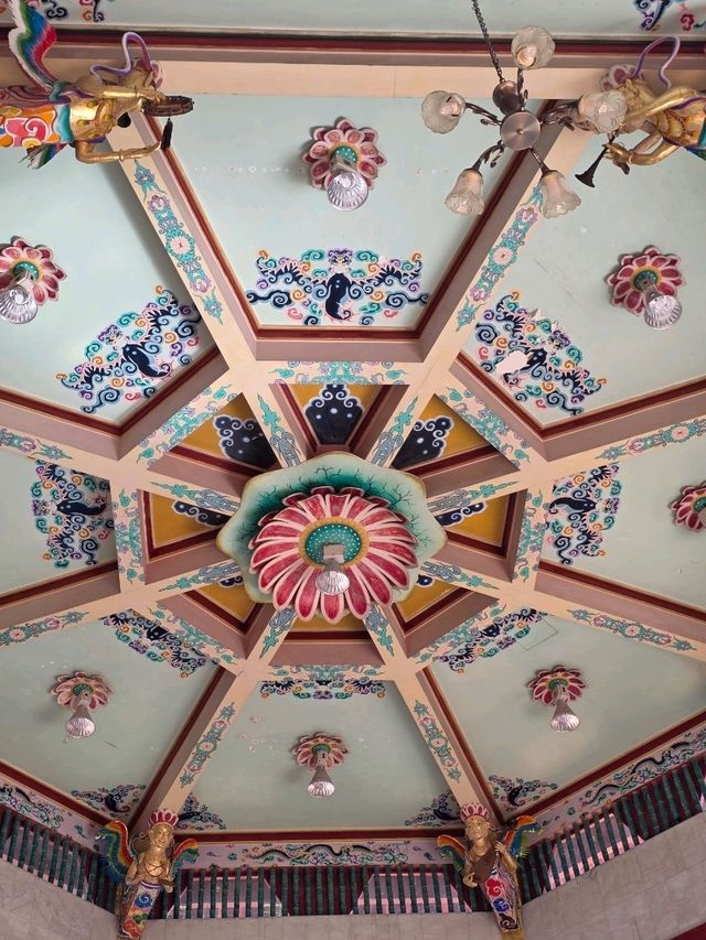Eight Sides of Serenity : The Hall of Amrita Precepts