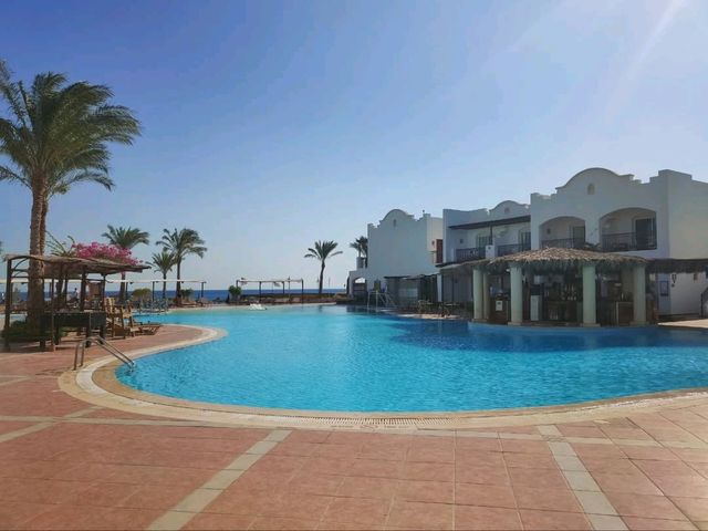 Desert Bliss Meets Beach Chill at Jaz Dahabeya