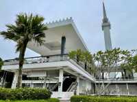 🕌🇲🇾 National Mosque Malaysia – A Symbol of Peace and Unity