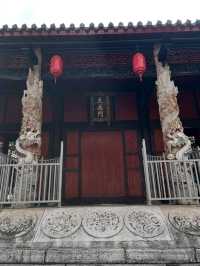 Anshun City Walks Are Chill with a Side of Surprise