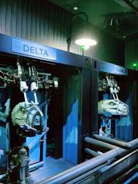 Meet the Raptors: Thrilling Encounter with Echo, Charlie, and Delta at Jurassic World SG