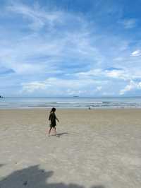 หาดทรายขาว กว้างๆ ยาวๆ ที่แหลมแม่พิมพ์ ระยอง