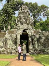 A journey into Cambodia’s ancient history and culture👫😎👍😍
