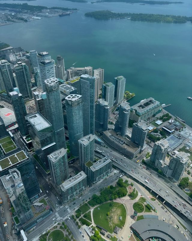 Toronto and Niagara Falls Moments