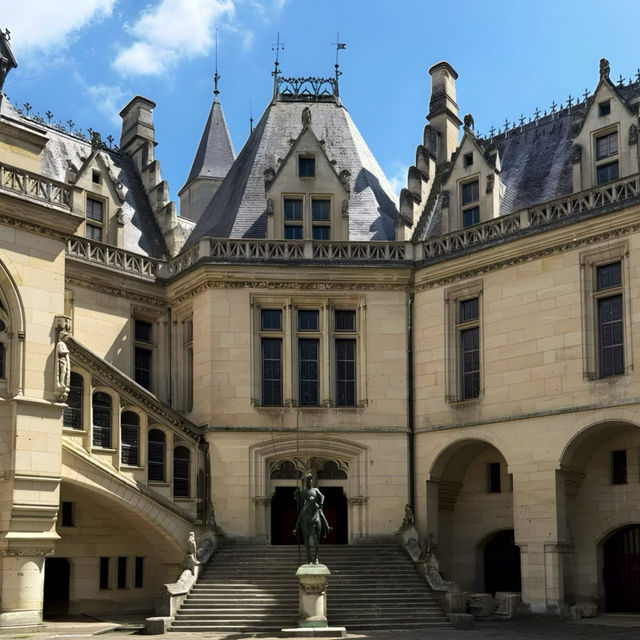 My Fairytale Fortress: A Solo Adventure at Château de Pierrefonds