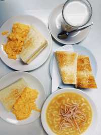 Scrambled Egg Heaven at Hong Kong’s Most Iconic Diner