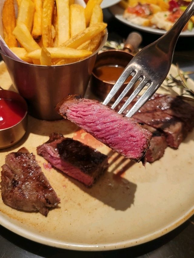 優雅摩登美式扒房🐄🍽海鮮拼盤好有外國風味 優雅摩登美式扒房🐄🍽海鮮拼盤好有外國風味