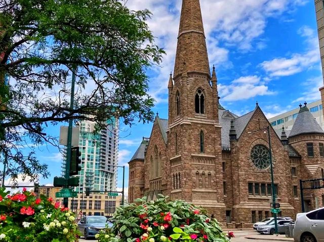 🛍️ Attractive Featured Post: 16th Street Mall – Denver’s Urban Playground 🛍️ Attractive Featured Post: 16th Street Mall – Denver’s Urban Playground