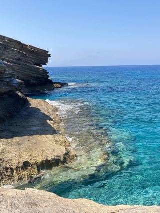 盡情享受克里特島壯麗的特里奧佩特拉海灘