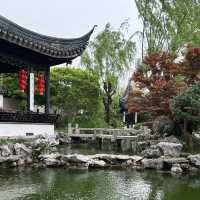 中式建築下的秋日人文