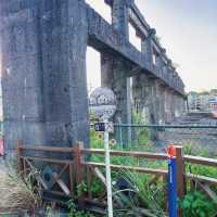 🌊 阿根納造船廠遺址|基隆海岸邊的廢墟詩篇,鋼筋與海風交織的浪漫