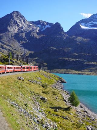世界上最美的列車之旅 貝爾尼納快車穿越阿爾卑斯山