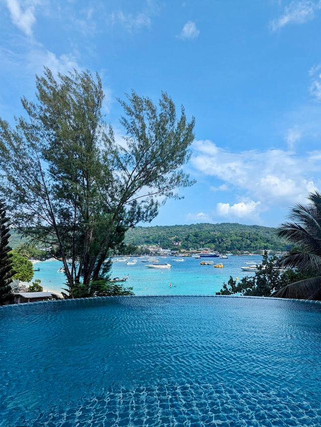 ชวนเที่ยว : Phi Phi Cliff Beach Resort