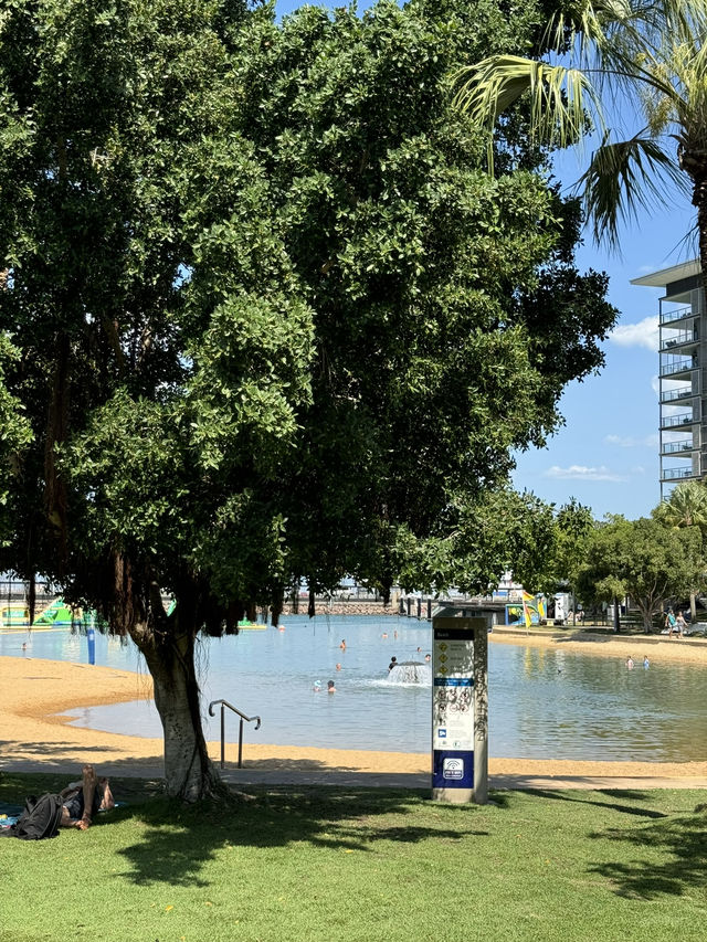 【オーストラリア・ダーウィン】都会のオアシスでくつろぐ「Artificial and Public Beach」🏖️🌞