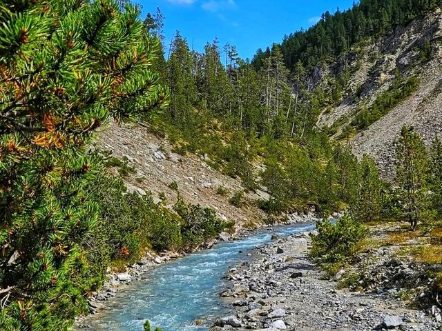 Switzerland’s Untamed Alpine Paradise🏔️
