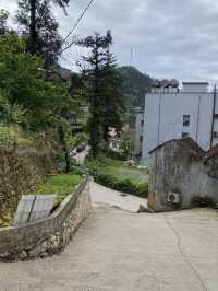 Saparis Eatery & cocktail bar