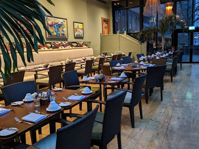 🏨✨ Stylish Harbour-Side Stay at The Bristol Hotel, Bristol 📍