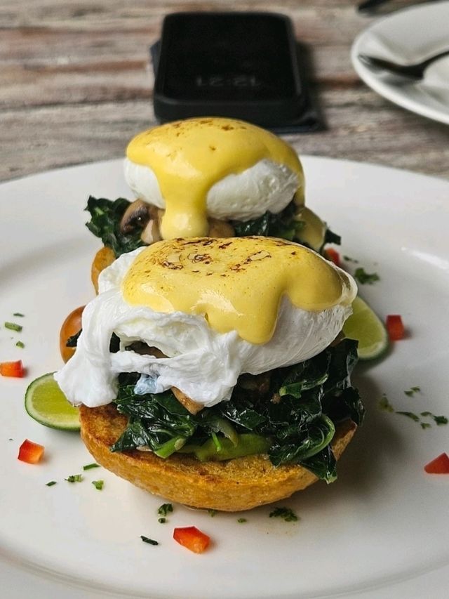 EXCELLENT VEGAN CAFÉ IN BALI.