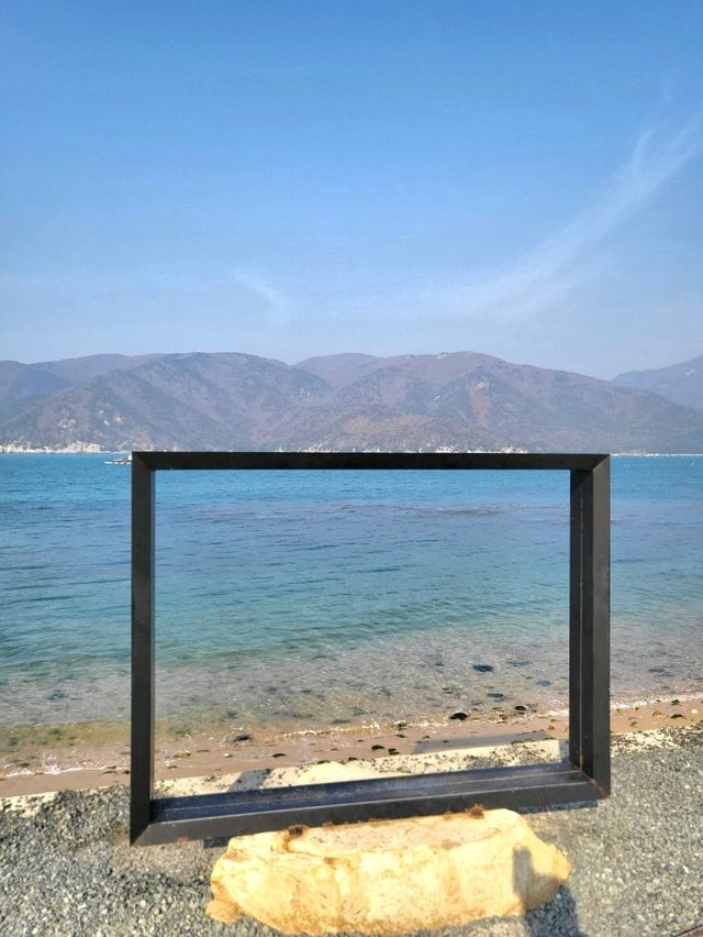 바다와 동굴의 특별한 조합이 아름다운곳 바다와 동굴의 특별한 조합이 아름다운곳