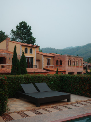 拉托斯卡納度假村 (La Toscana Resort), 願拼縣, 叻丕府