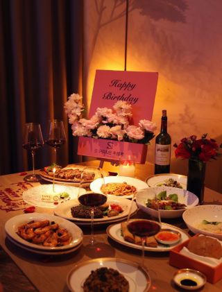 💕 I Surprised My Bestie With This Birthday Dinner in Shenzhen… 🎂🥩
