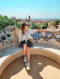 Not your average park bench — Gaudí had main character energy 🌀🎭