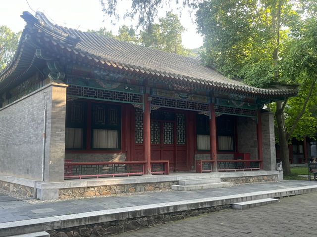 Fragrant hills