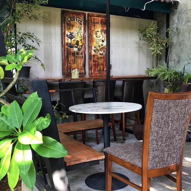 Sayang Secrets Cafe คาเฟ่สายชิลล์ สายบุรี