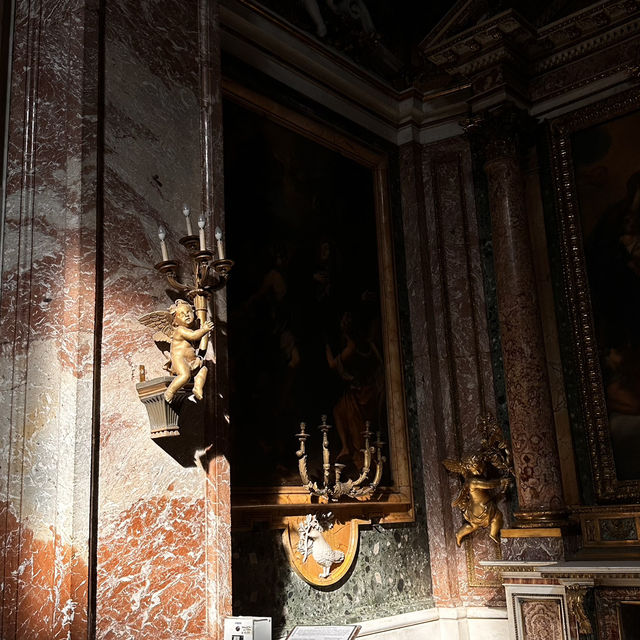 This gorgeous church is FREE to visit in Rome 🇮🇹